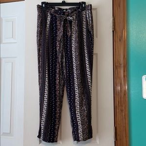 Loose Dress-type pants